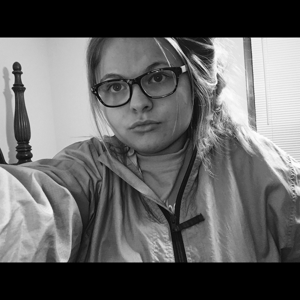 Meet your Posher, Alayna